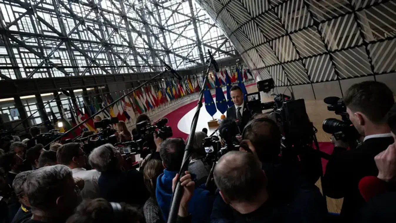 Szijjártó: az ukránok hülyének néznek minket, de mi nem hülyék vagyunk, hanem magyarok