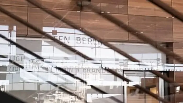 Teljesen leállt a légi utasforgalom Berlinben sztrájk miatt