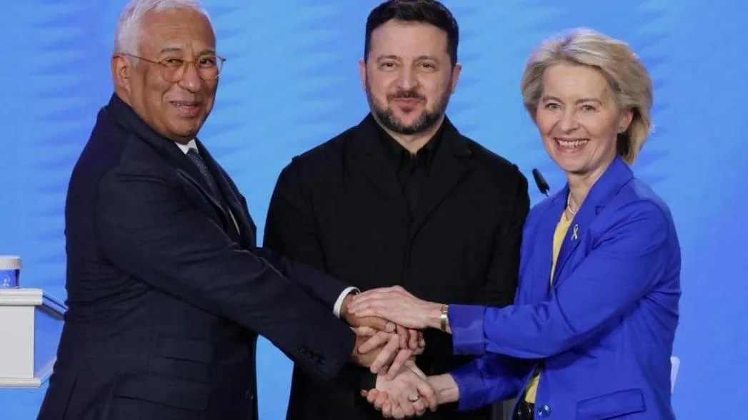 Politico: Magyar Péter nem mondana nemet Brüsszelnek