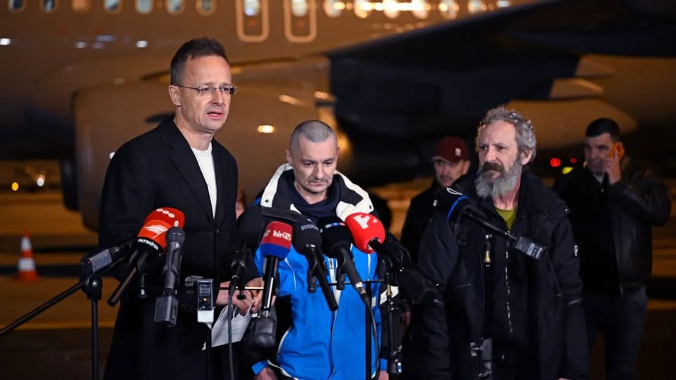 Szijjártó Péter szerint az a legfontosabb, hogy a magyarok kimaradjanak a háborúból 