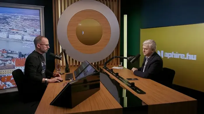 Baloldali elemző: Zelenszkijnek az lenne jó, ha vele együttműködőbb kormány lenne Magyarország élén