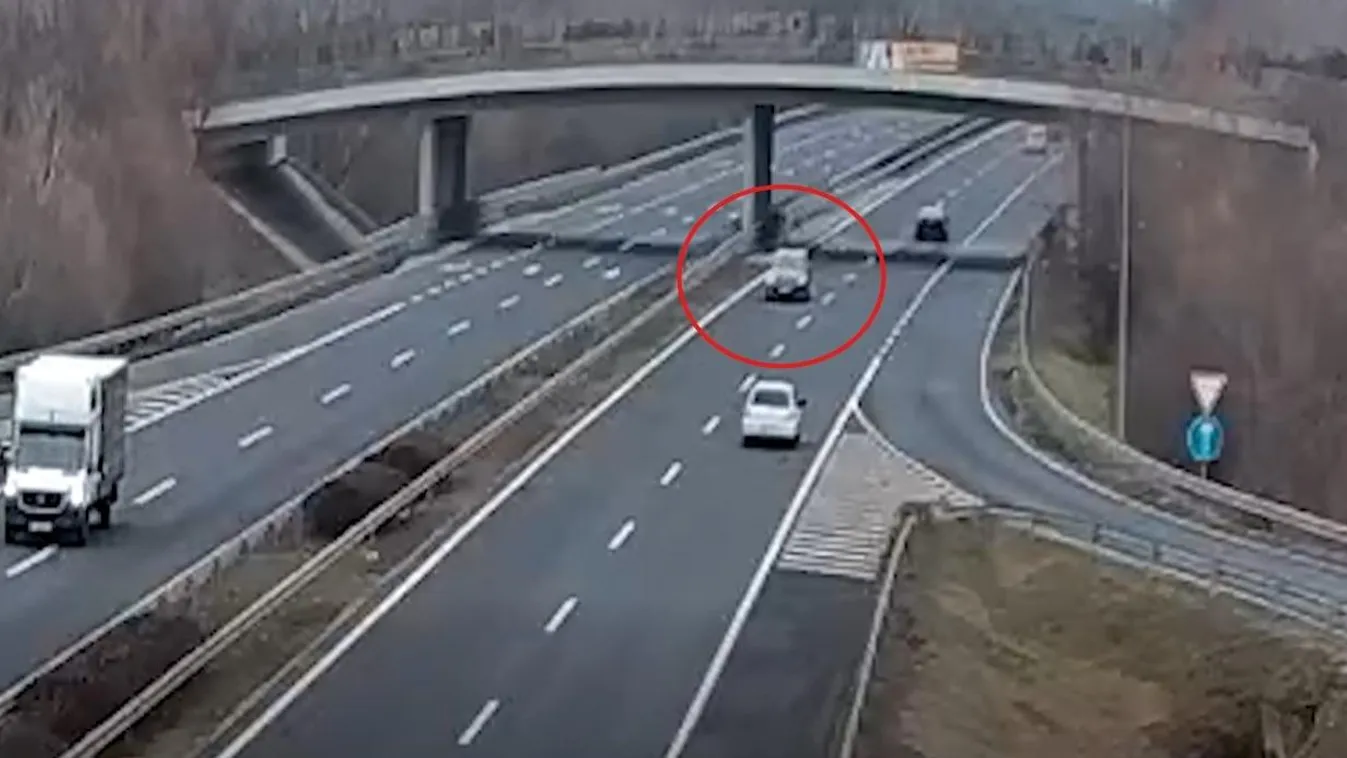 Videón a rémisztő jelenet - a belső sávban jött szembe egy autós az M7-esen