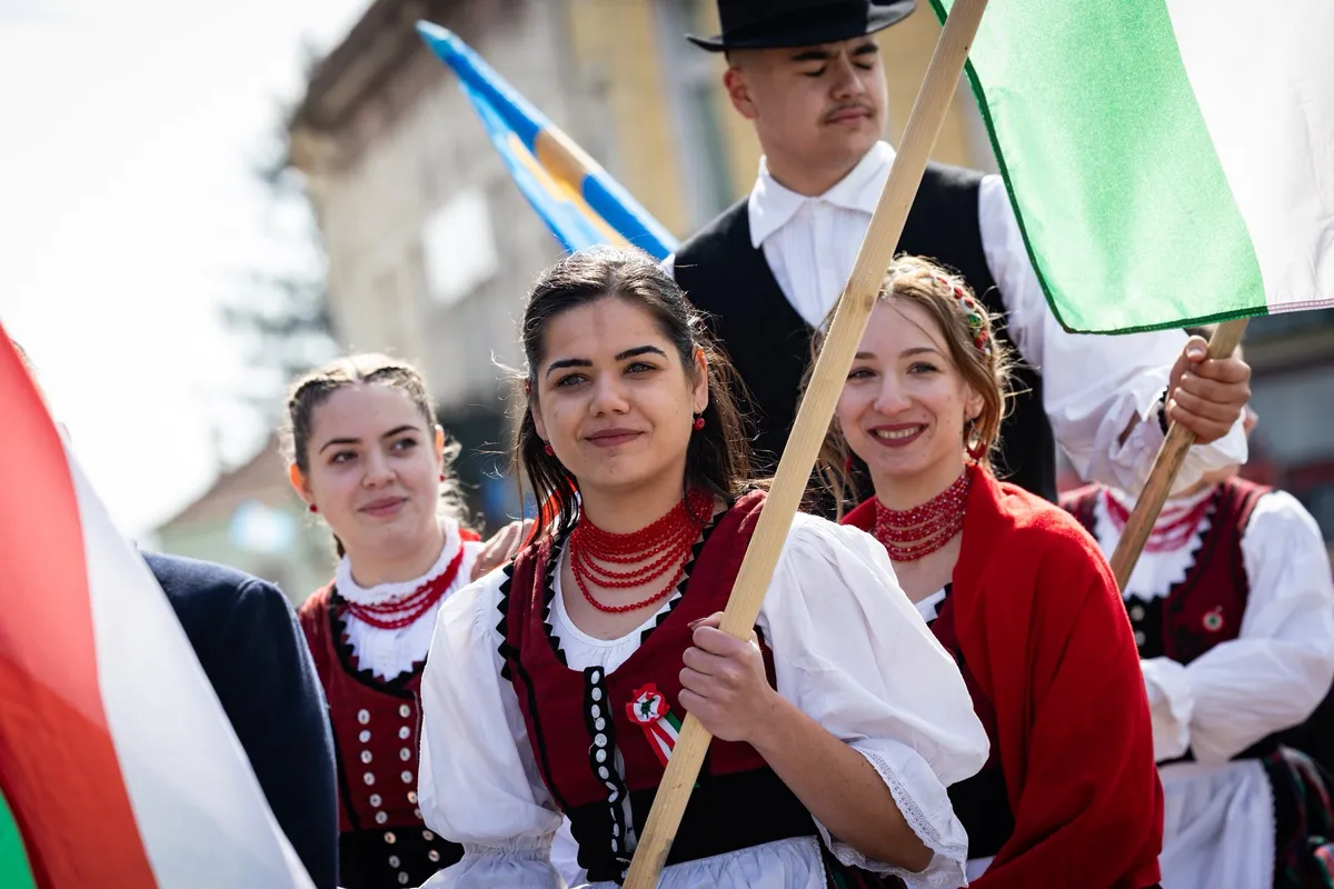 Sulyok Tamás a kézdivásárhelyi magyarsággal ünnepelte március 15-ét