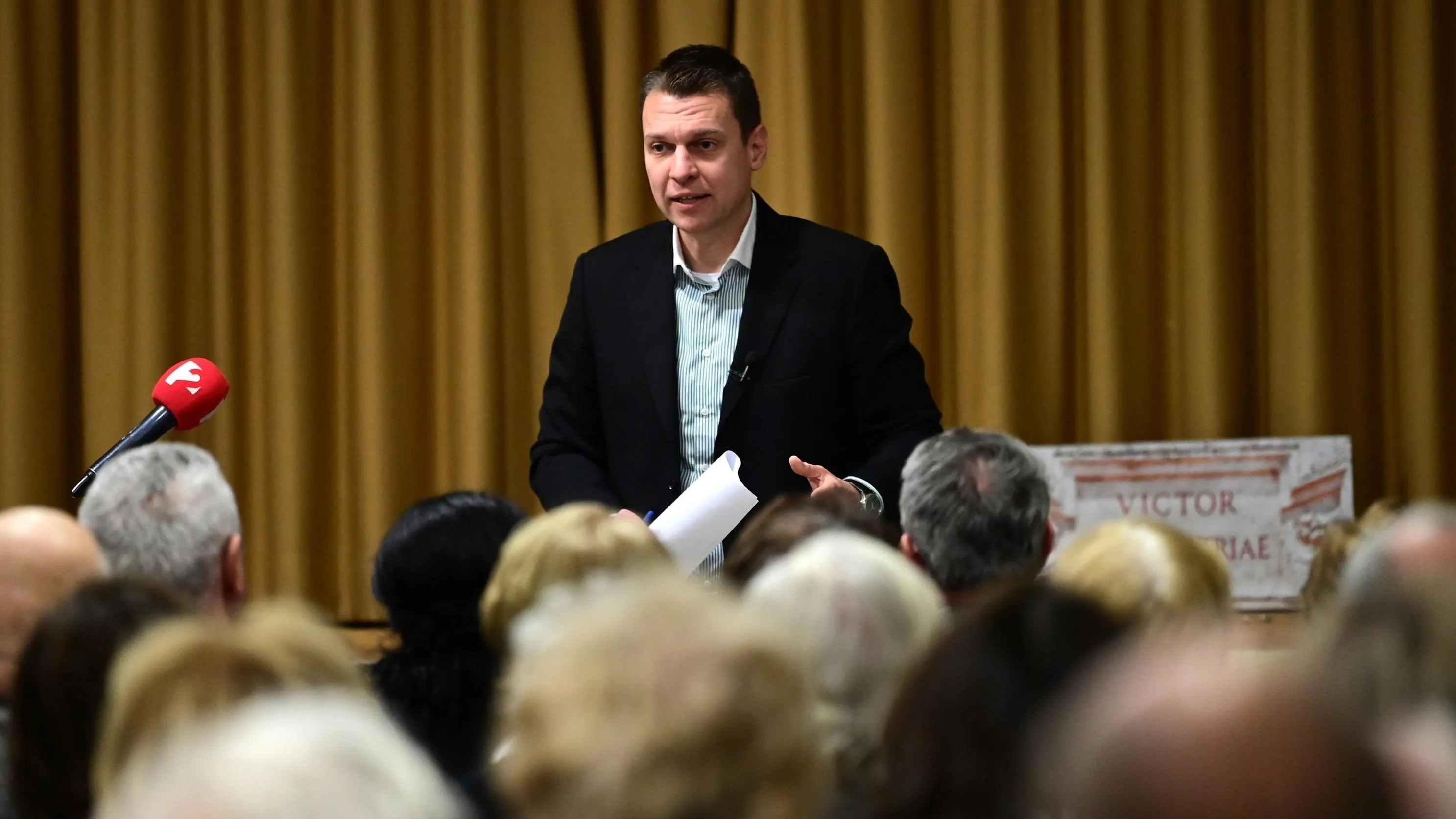 Menczer Tamás: megvédjük a magyar családokat és vállalkozásokat a benzin-áremelkedéstől