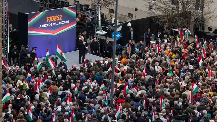 Orbán Viktor Kecskeméten folytatja országjárását