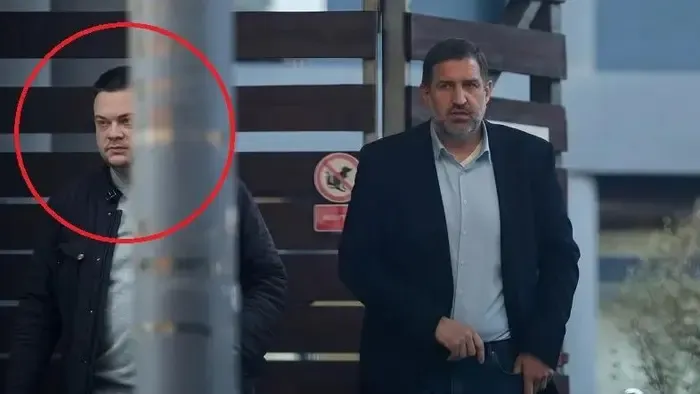 EXKLUZÍV FOTÓK: az ukrán kémként azonosított informatikus napi rendszerességgel járt be a Tisza Párt irodájába