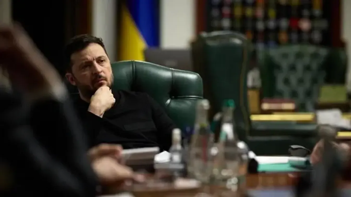 „Zelenszkijnél alávalóbb hazudozó nincs, esetleg Magyar Péter”