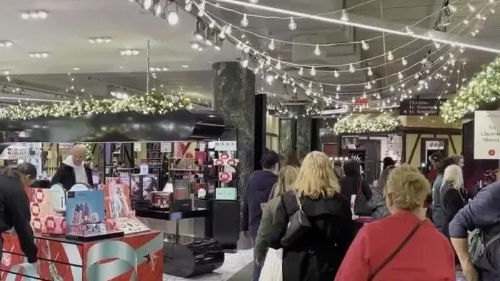 Dráma Szekszárdon: menekültek az emberek az utcára