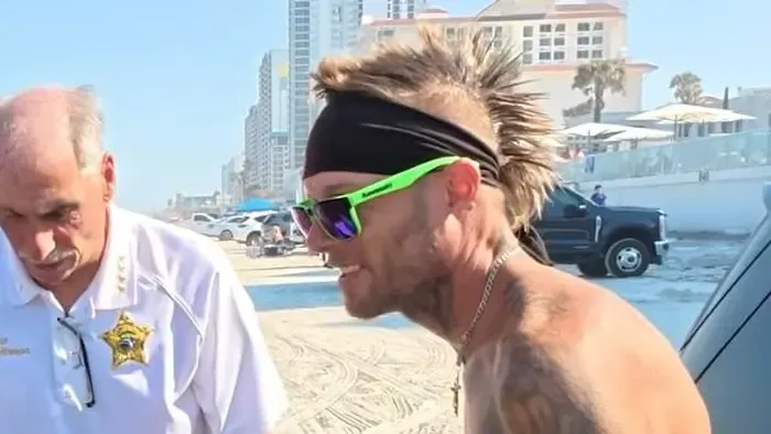 Kávésbögrével ölte meg 2 hónapos gyerekét, videón a „mintaapa”