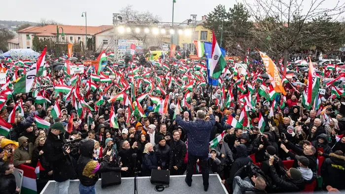 Orbán Viktor: Egy ukránbarát kormány tönkretenné Magyarországot, a gyerekeink és unokáink jövőjét is. Ezt nem hagyjuk! - Videó