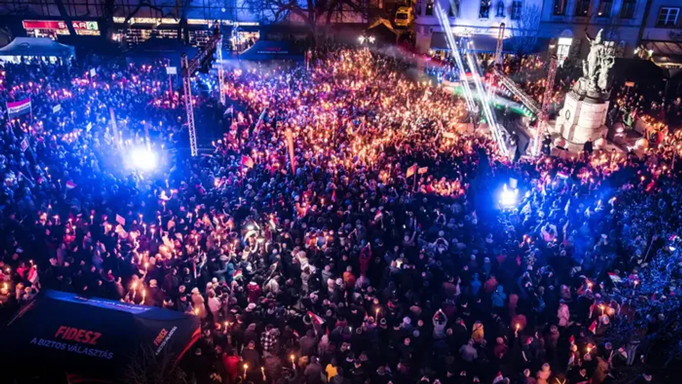 Hatalmas ováció fogadta Orbán Viktort