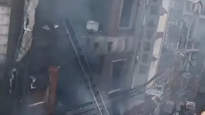 Többen meghaltak egy épülettűzben az indiai fővárosban