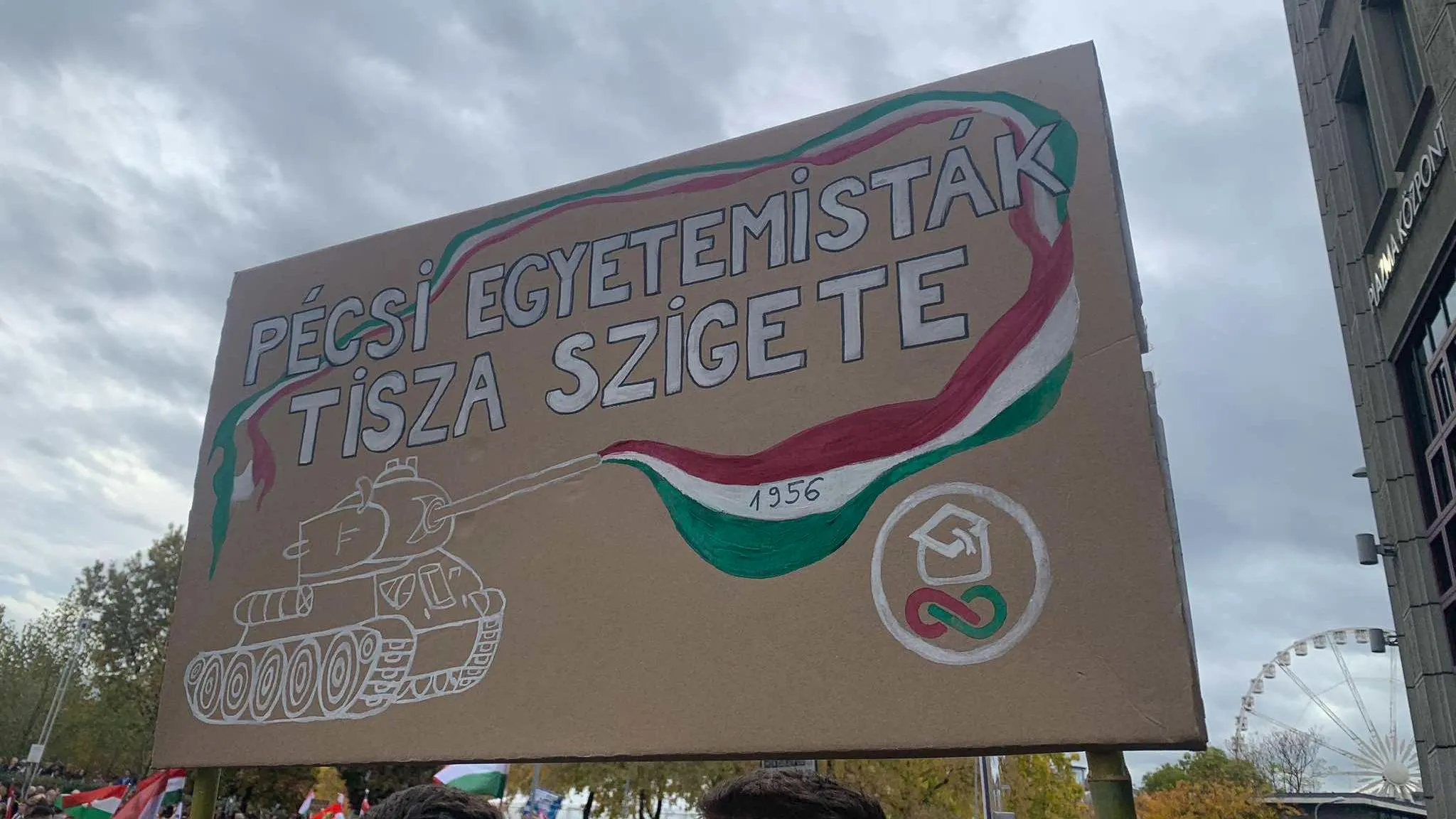 Döbbenetes viszonyok a Tiszában: előválasztási manipulációról, belső leszámolásról és szexuális zaklatásról ír a pécsi Tisza-sziget