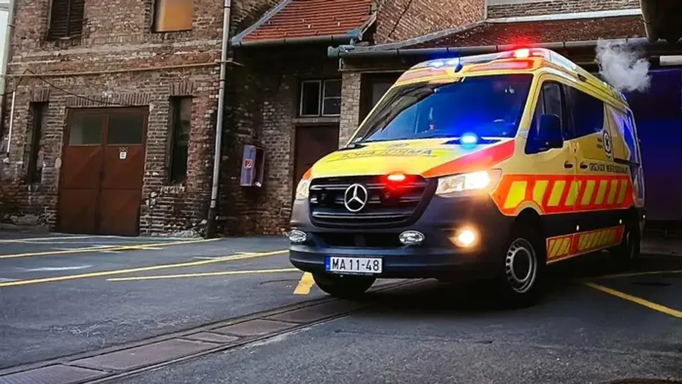 Segítőkész járókelők mentették meg egy férfi életét Budapesten