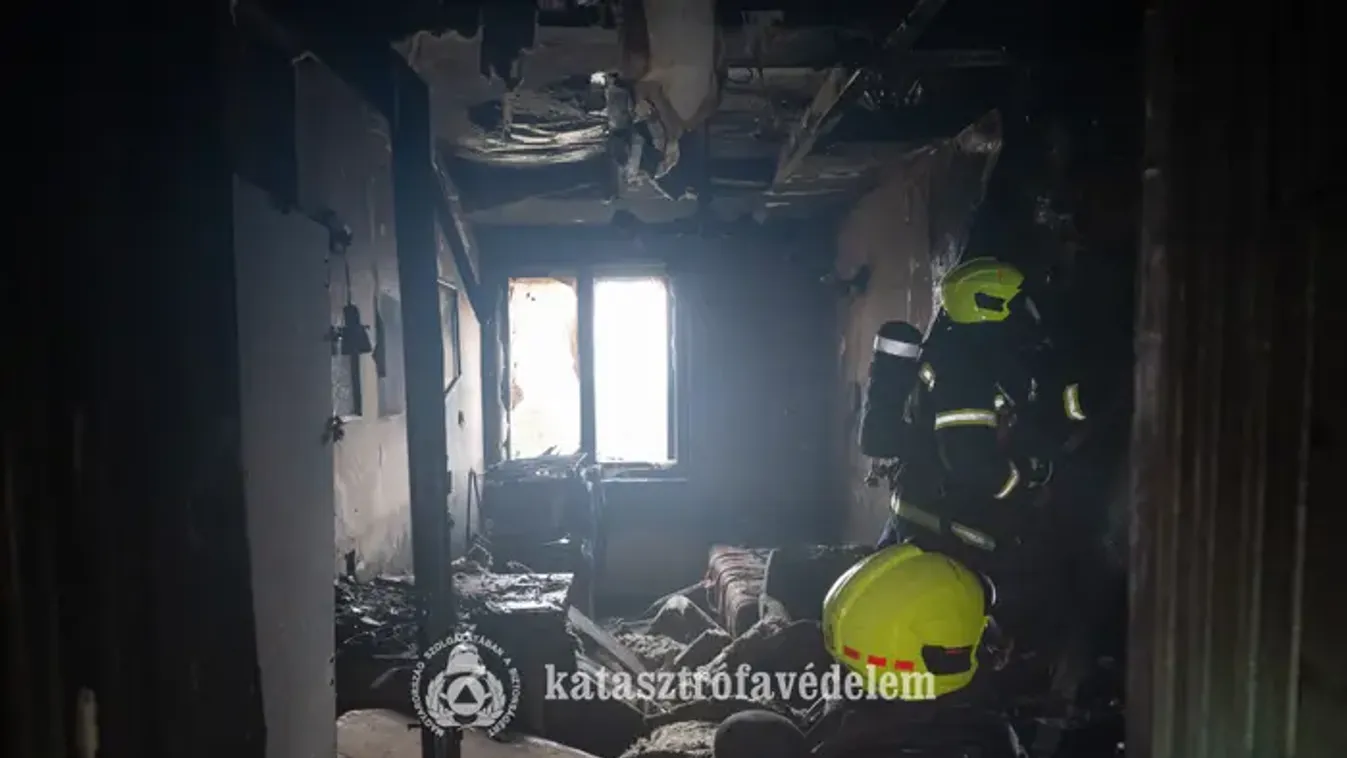 Lángok között találtak egy idős férfit a XII. kerületben, fotókon a borzalmas állapotok