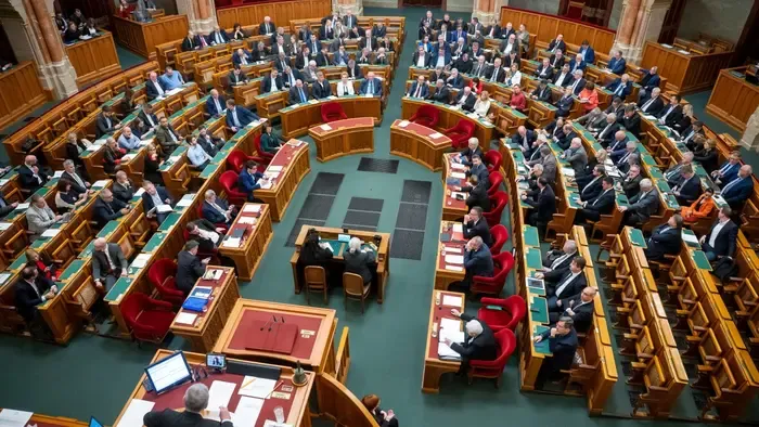 Elfogadta az Országgyűlés Ukrajna uniós tagságának, háborús támogatásának elutasításáról szóló határozati javaslatot