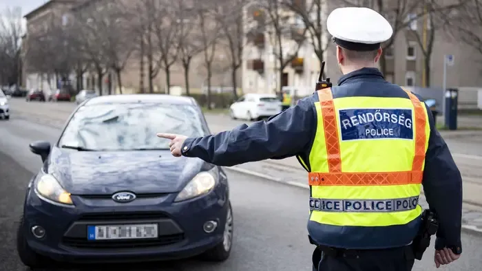 Reggel bevonták a jogsiját, délben már újra vezetett a veszprémi 71 éves férfi