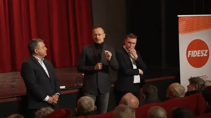 Szjjártó Péter: háromszoros rezsiszámlát és ezer forint feletti benzinárat jelent a Tisza terve