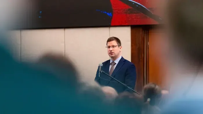 Gulyás Gergely: Magyar Péternek a színészkedést kellene befejeznie