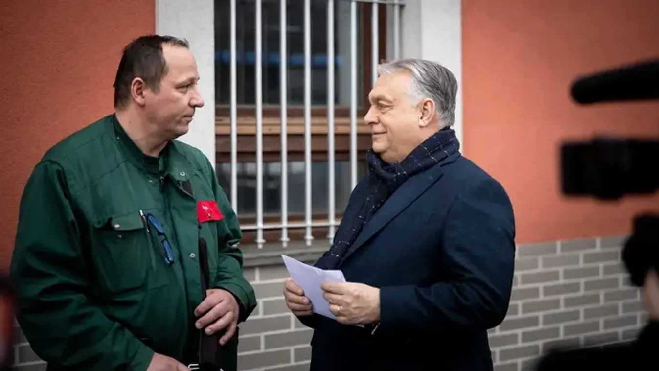 Orbán Viktor: Hasít a nemzeti petíció, már több mint egymillió ember kitöltötte! + videó
