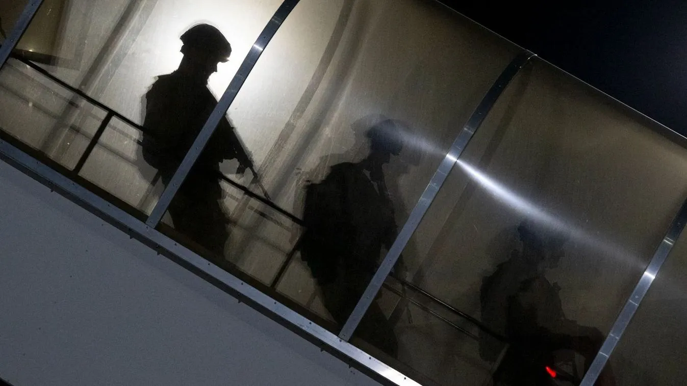 Hazatértek a magyar katonák Bagdadból