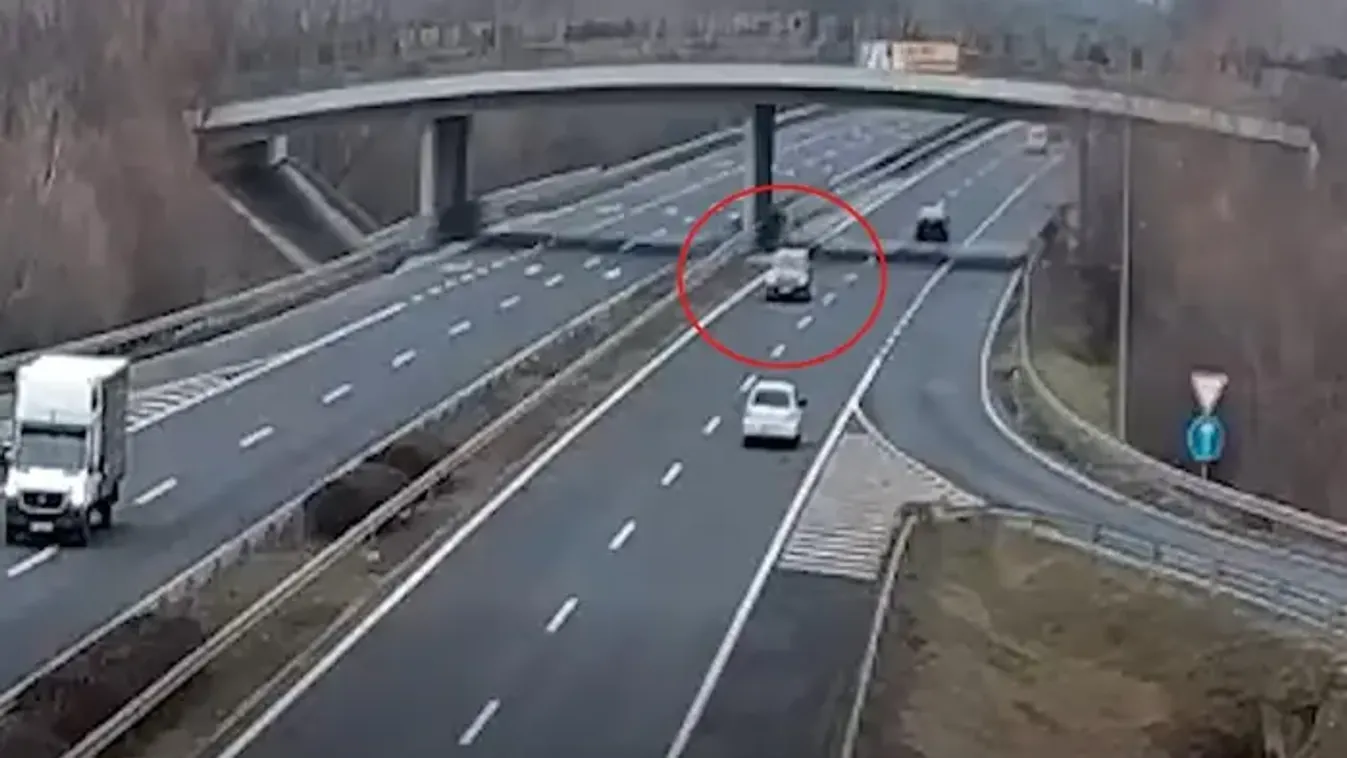 Videón a rémisztő jelenet - a belső sávban jött szembe egy autós az M7-esen