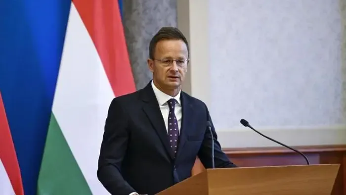 Szijjártó Péter: az amerikaiak léptek, de Brüsszel továbbra is úgy táncol, ahogy Zelenszkij fütyül