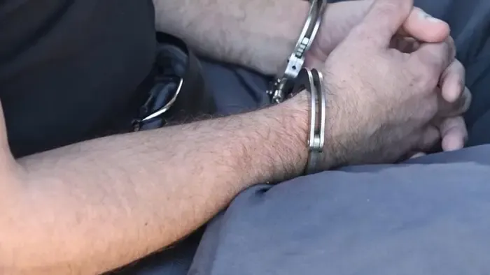 Eljátszotta a lakbért, majd megkéselte a felséget a IV. kerületben