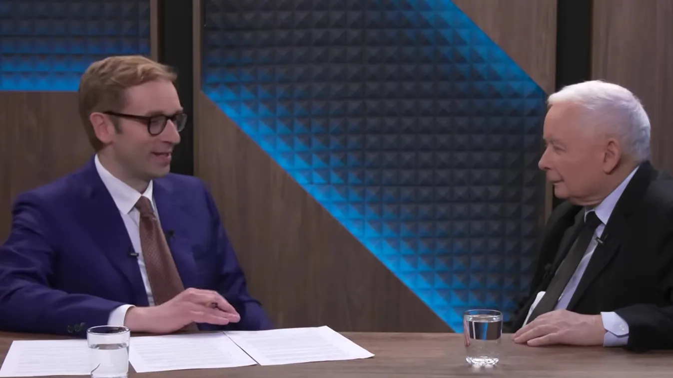 Jaroslaw Kaczynski: Magyar Péter „egy 16 éves fickóra jellemző” viselkedést mutat