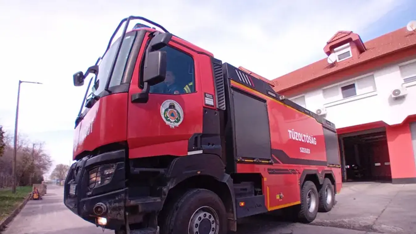 Fogságba esett egy 1 éves gyerek Nyíregyházán, szirénázva rohantak érte