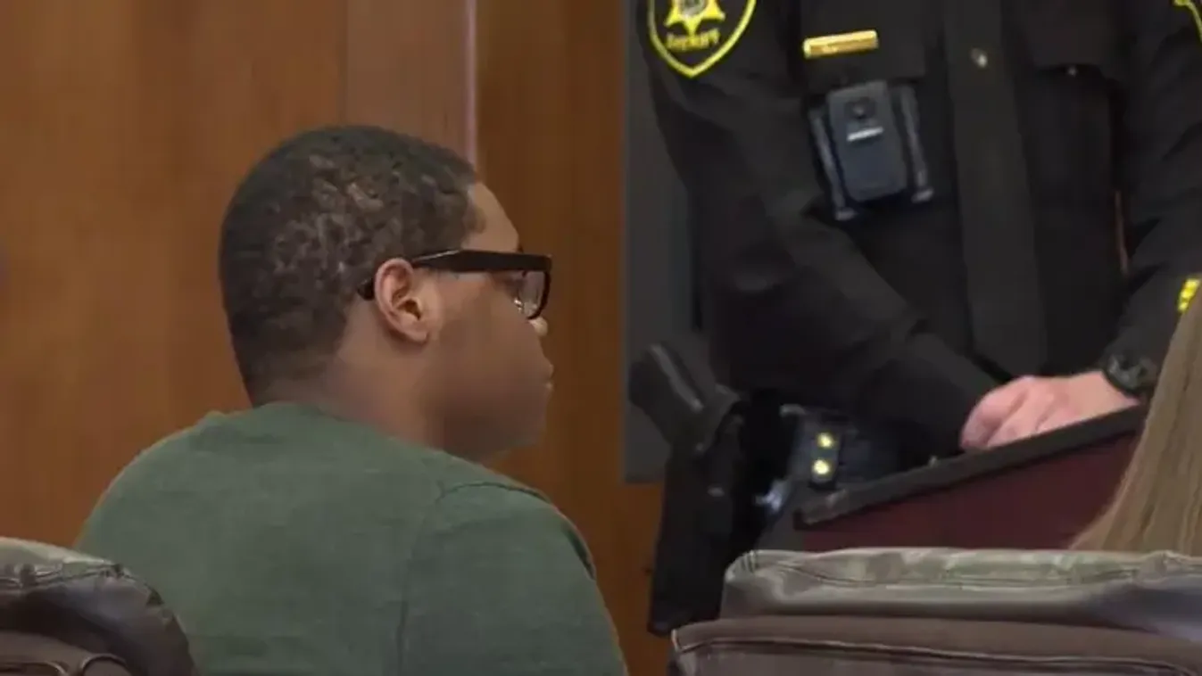 37 késszúrással ölte meg a nagymamáját egy 14 éves fiú