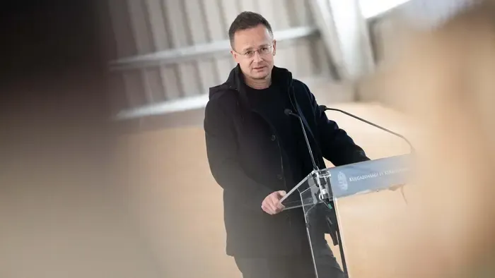 Szijjártó Péter: Egyedül a jelenlegi kormány tud továbbra is nemet mondani Brüsszelnek