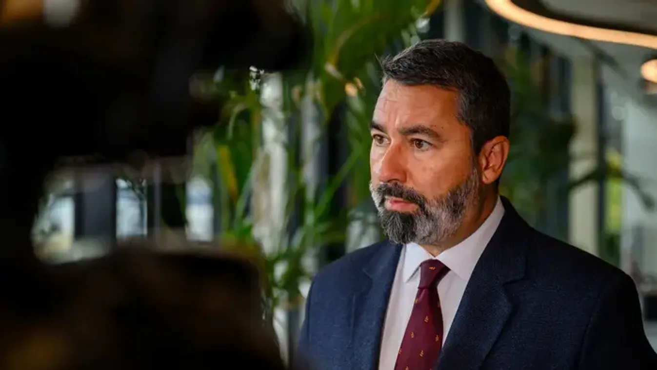 Hidvéghi Balázs: átlépte a másfél milliót a visszaküldött nemzeti petíciós ívek száma