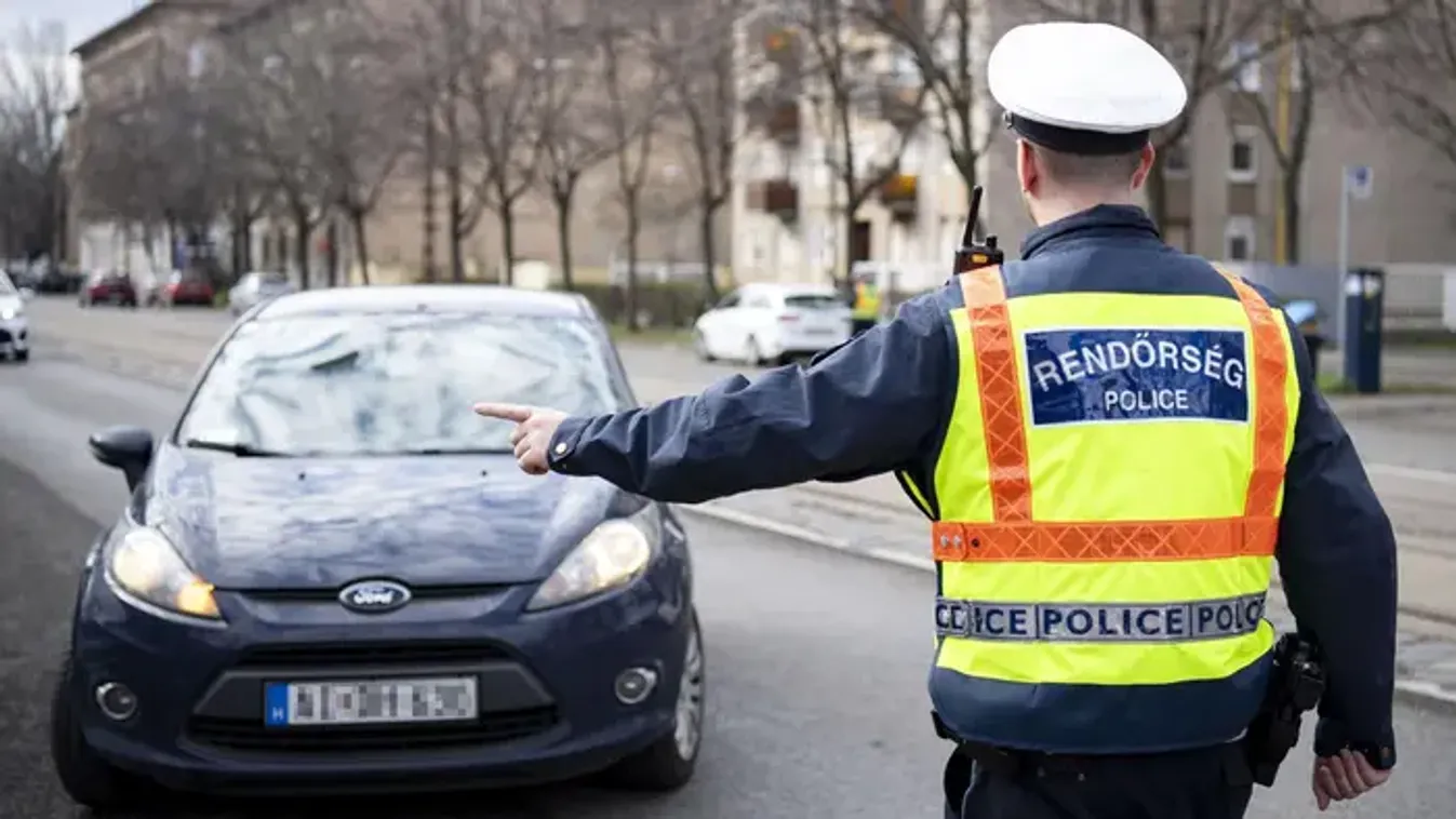 Reggel bevonták a jogsiját, délben már újra vezetett a veszprémi 71 éves férfi