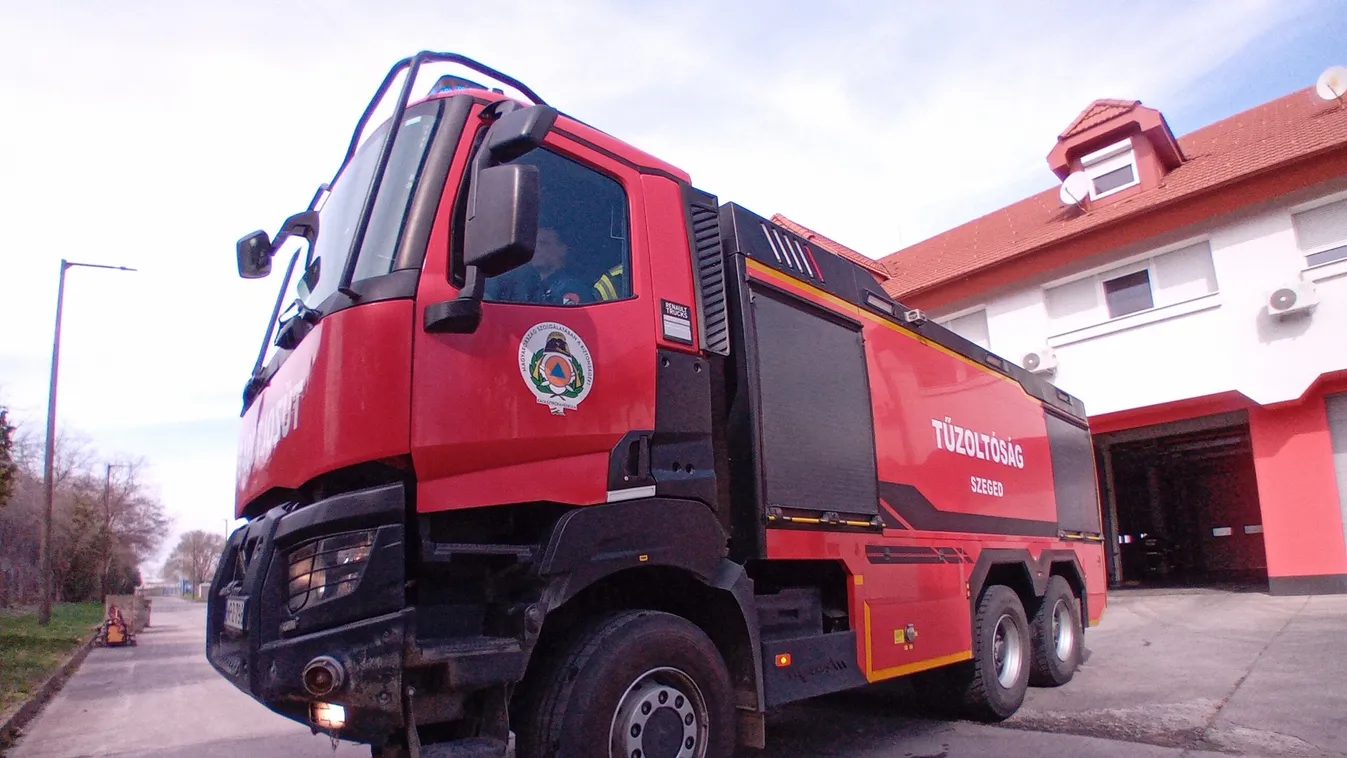 Fogságba esett egy 1 éves gyerek Nyíregyházán, szirénázva rohantak érte