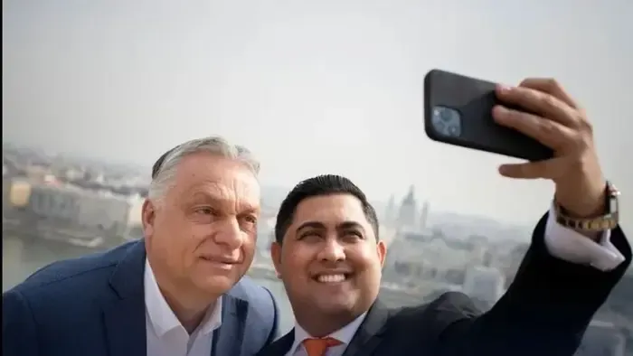 Kis Grófo: Hajrá, Orbán Viktor!