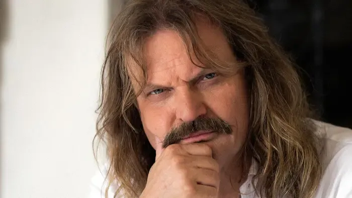 Leslie Mandoki megható videóban köszöntötte Chaka Khan-t születésnapján