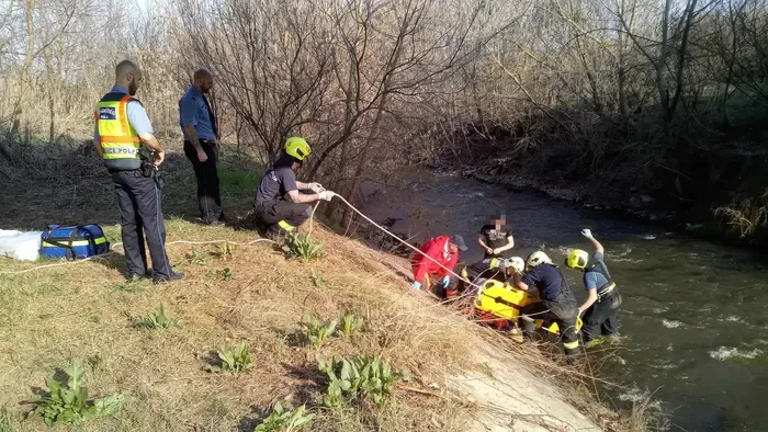 Vasúti hídról zuhant a Kaposba egy 18 éves fiú Dombóváron