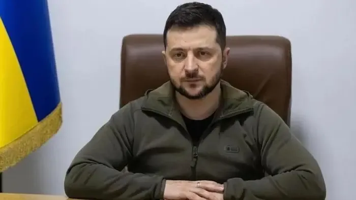 Mindent egy lapra tett fel Zelenszkij: már csak Orbán Viktor bukásában bízik