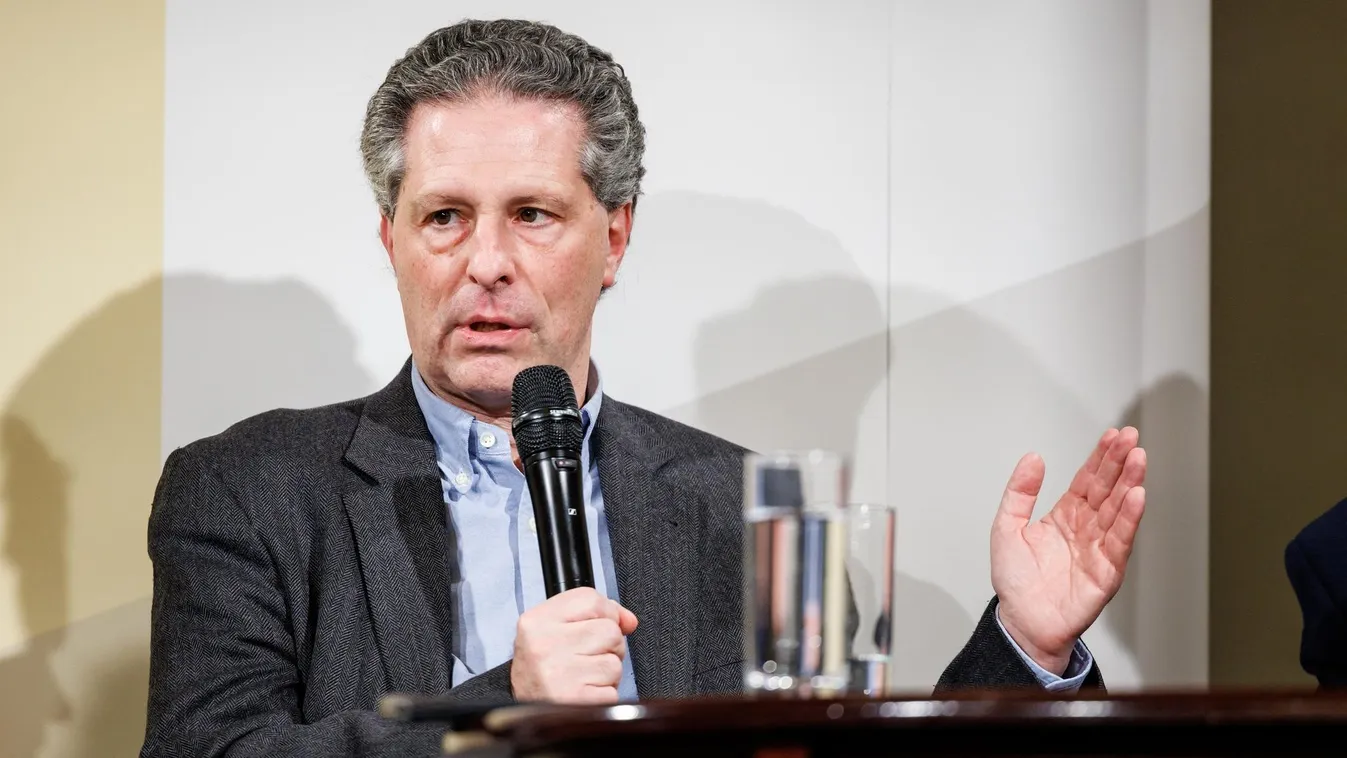 Szijjártó lehallgatása: Schiffer András vitte be a kegyeldöfést