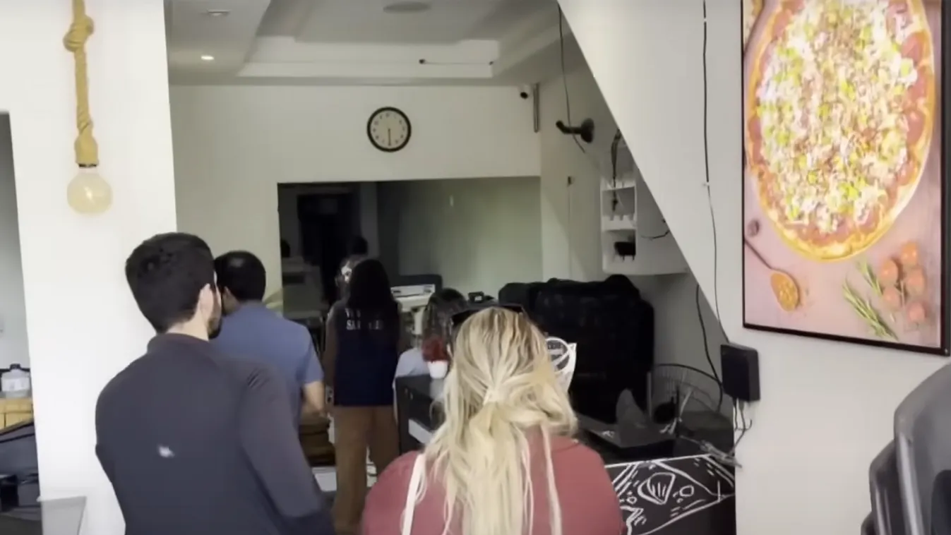 Meghalt egy nő, százan lebetegedtek – egy pizzériában jártak mindannyian