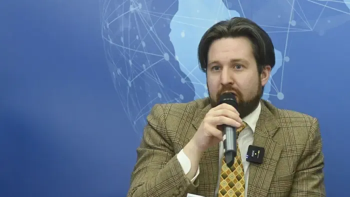 Pilkington: Bizarr összeesküvés-elméletet gyárt a lehallgatási botrányban érintett „újságíró”