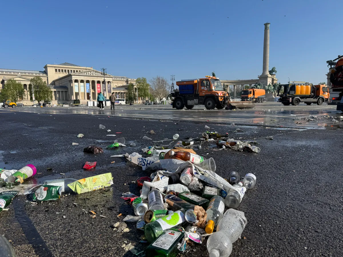 Ma reggeli kép a Hősök teréről