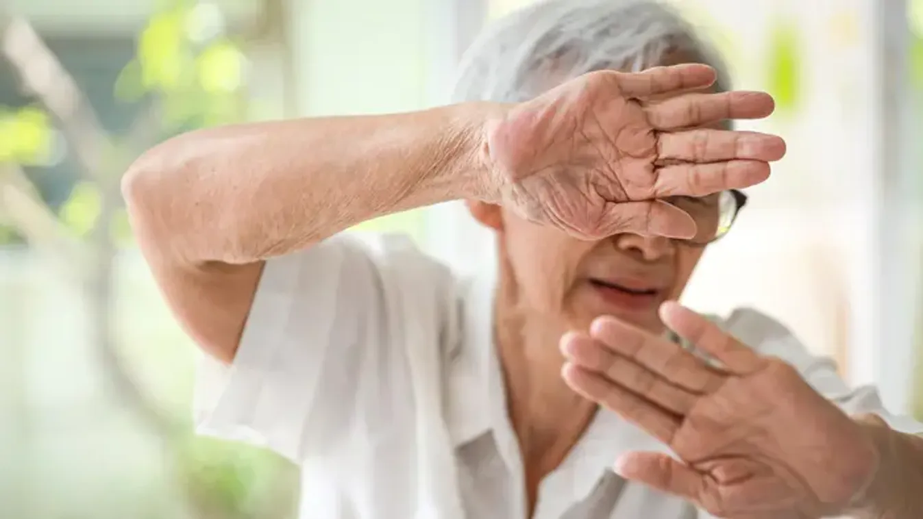 Követték, földre lökték, majd kirabolták az idős asszonyt Kunmadarason