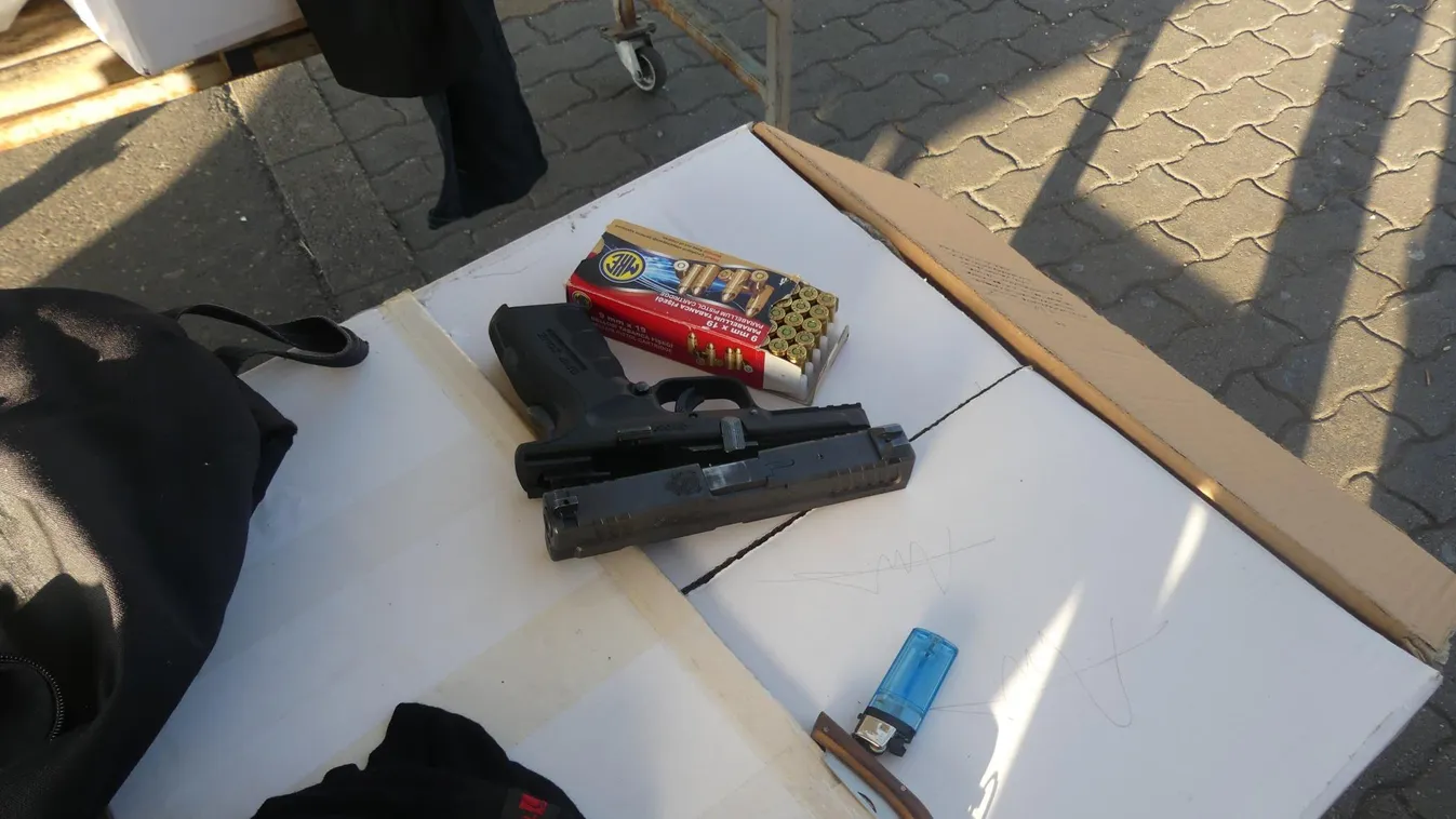 Döbbenet a röszkei határátkelőn, elképesztő, mi lapult a hátizsákok mélyén