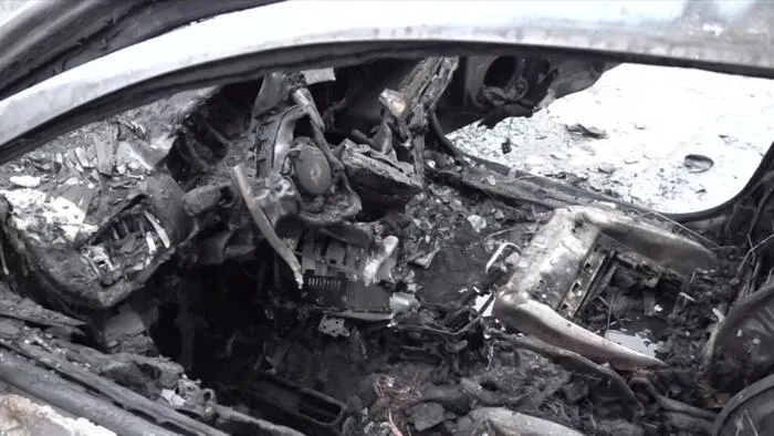 Durva baleset történt Szolnokon, kigyulladt az egyik kocsi