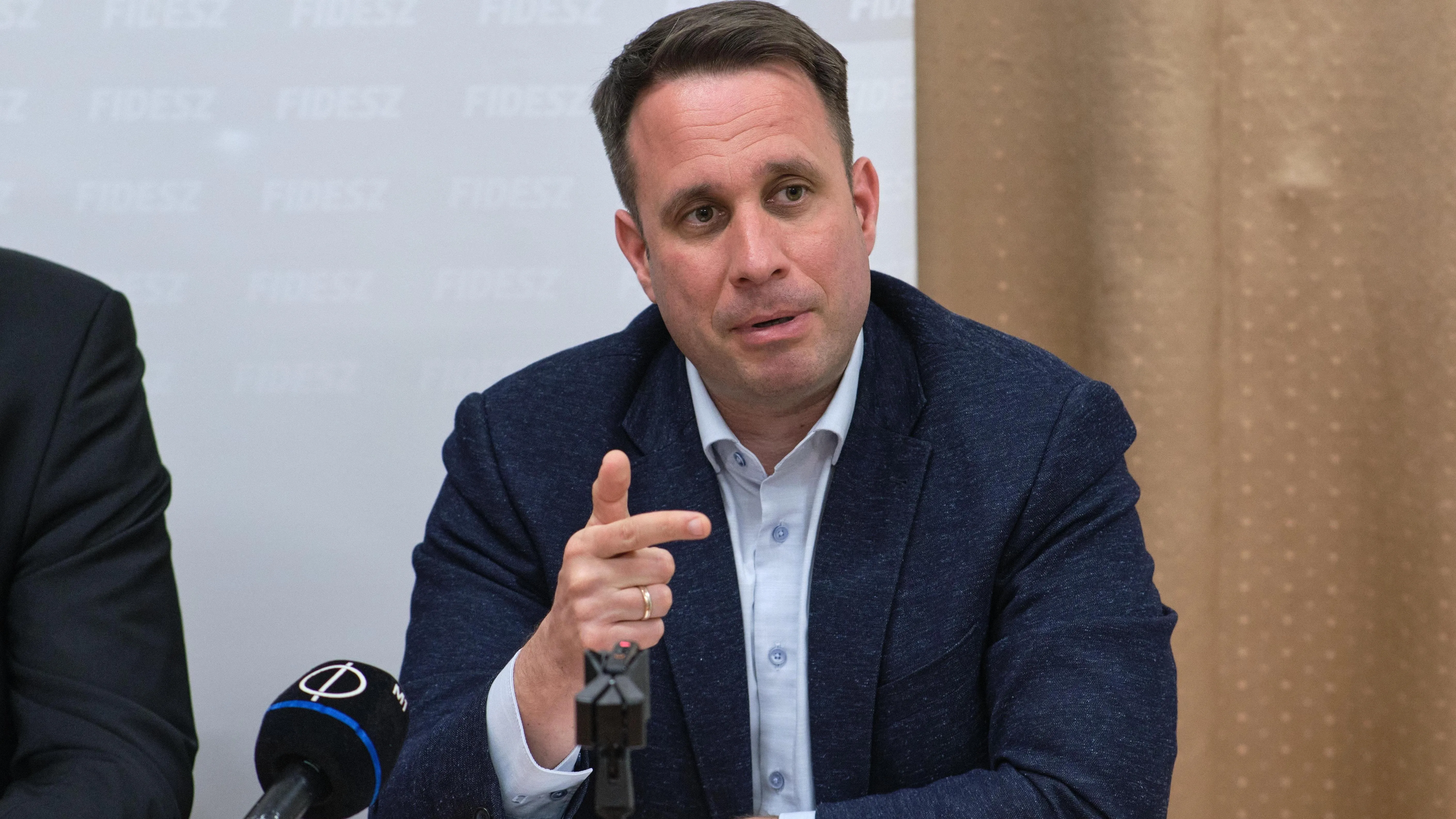 Dömötör Csaba szerint súlyos fordulat jön az energia világpiacán