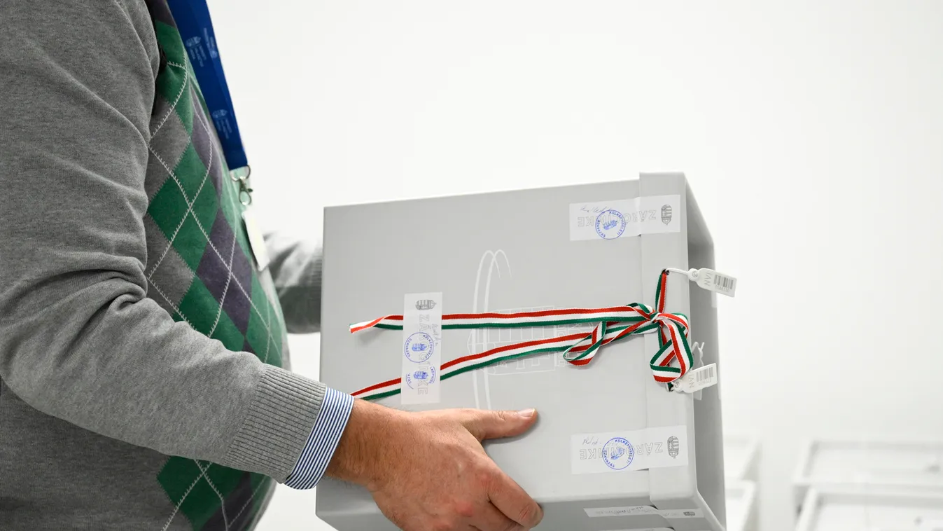 Megérkeztek a külképviseleti urnák, megkezdődhet a szavazatok szétválogatása