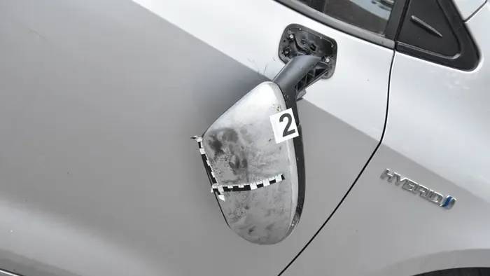 Több kecskeméti is dührohamot kapott, amikor meglátták autóikat - Fotók