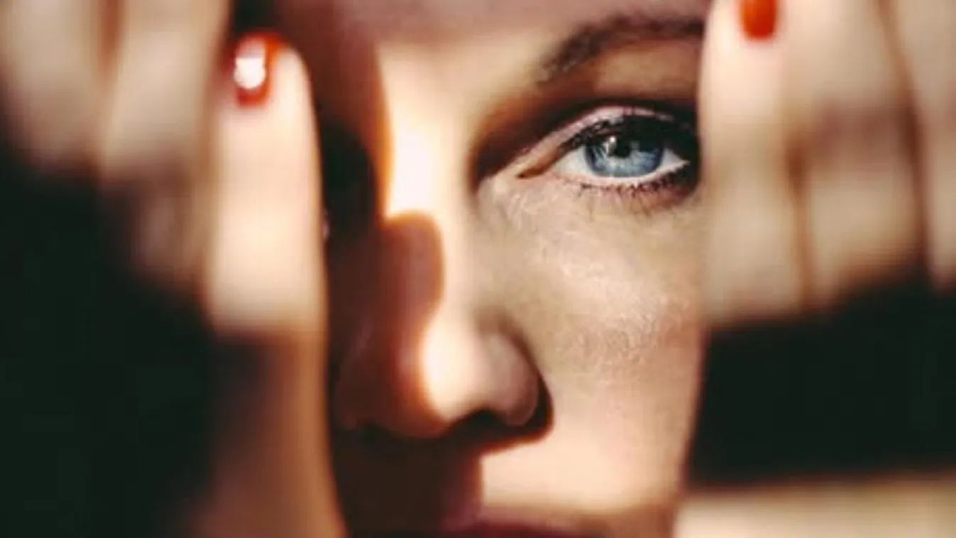 Egy láthatatlan spirál, ami észrevétlenül felemészthet